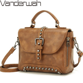 Hot White Vintage Oil Leather Luxury Handbags Women Bags Designer Crossbody Bags For Women 2018 Rivet Small Ladies Hand bag Sac
